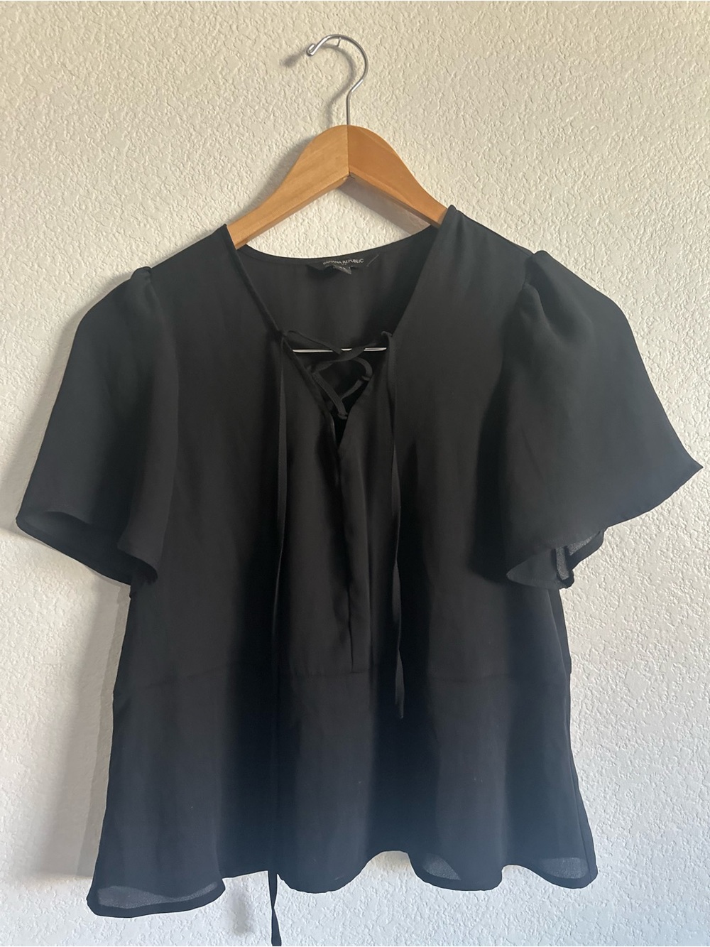 Banana Republic Black Lace-Up Flutter Sleeve Blouse